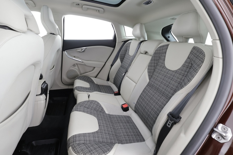 Volvo V40 Cross Country vaihtoauto