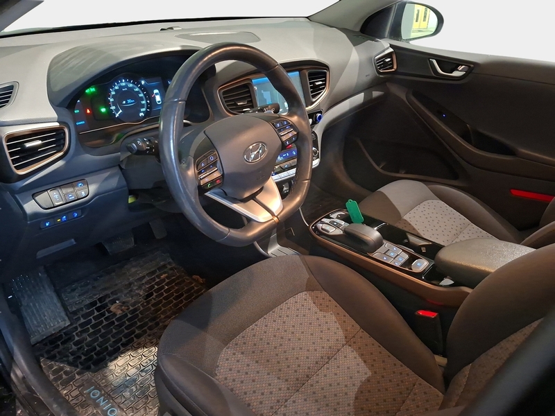 Hyundai IONIQ electric vaihtoauto