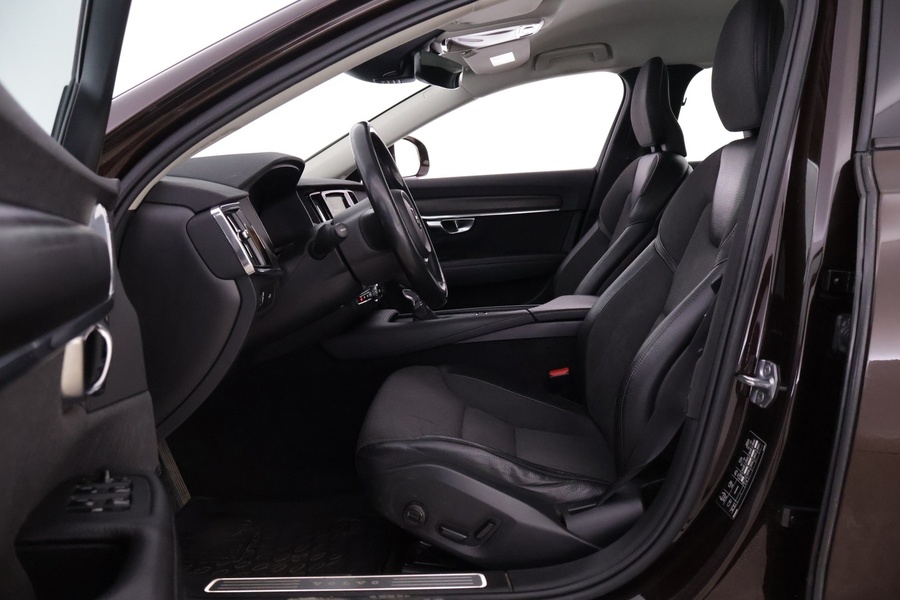 Volvo V90 Cross Country vaihtoauto