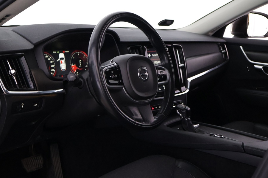 Volvo V90 Cross Country vaihtoauto