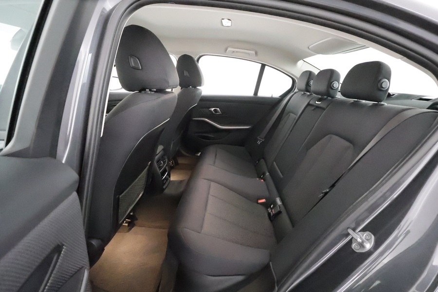 BMW 320 vaihtoauto