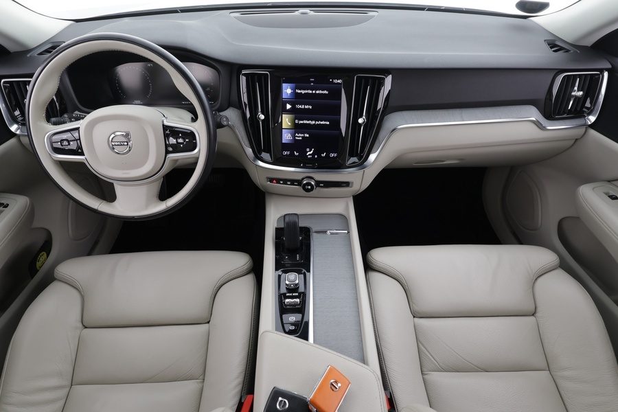 Volvo V60 Cross Country vaihtoauto