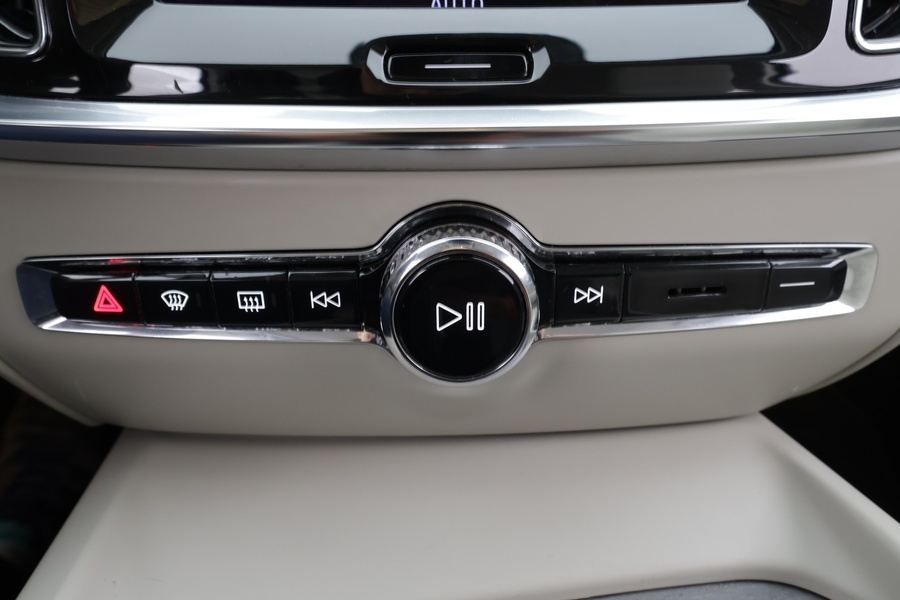 Volvo V60 Cross Country vaihtoauto