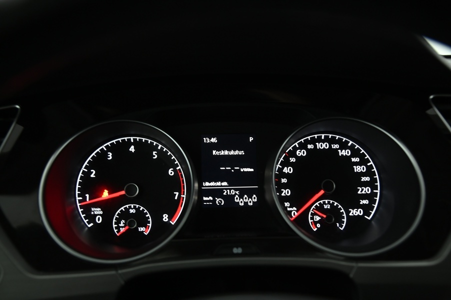 Volkswagen Touran vaihtoauto