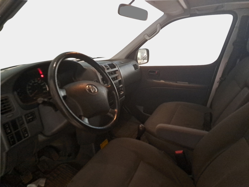 Toyota Hiace vaihtoauto