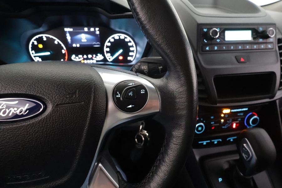 Ford Grand Tourneo Connect vaihtoauto