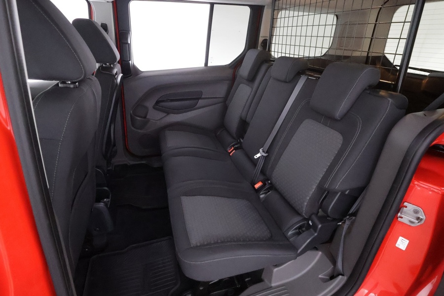 Ford Grand Tourneo Connect vaihtoauto