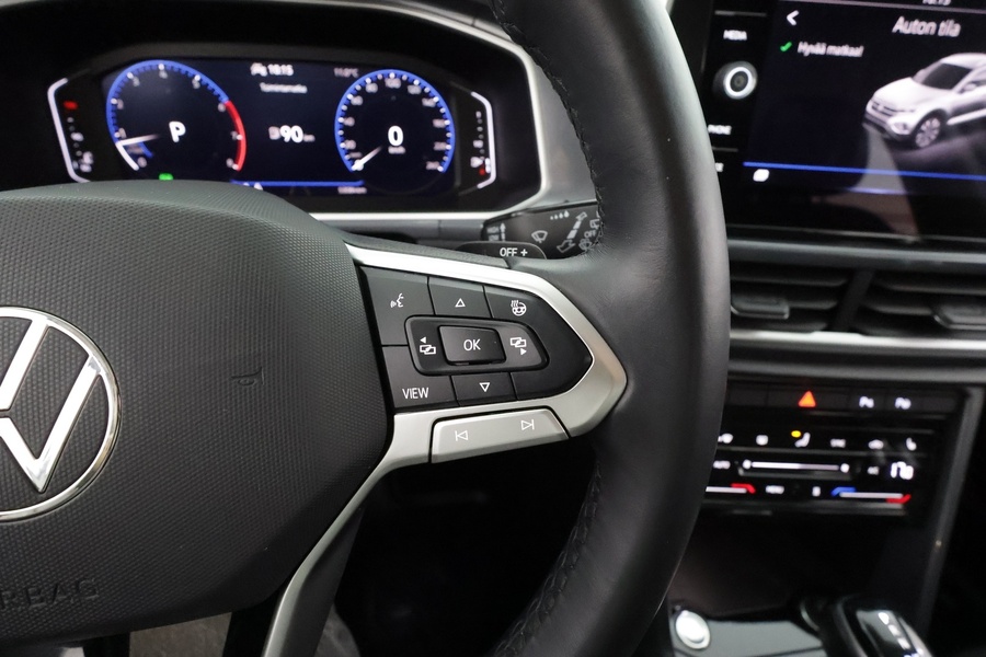 Volkswagen T-Roc vaihtoauto