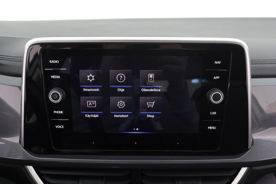 Volkswagen T-Roc vaihtoauto