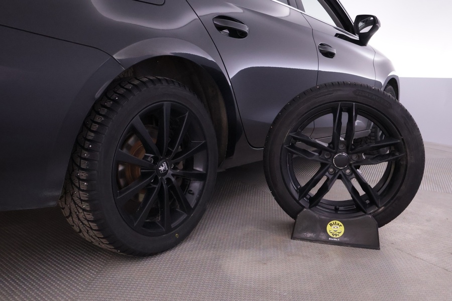 SEAT Leon Sportstourer vaihtoauto