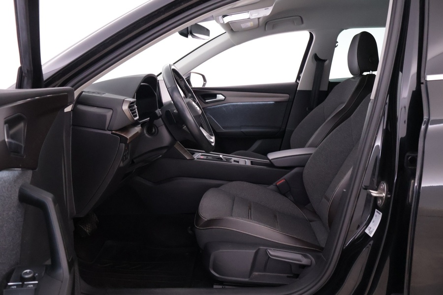 SEAT Leon Sportstourer vaihtoauto