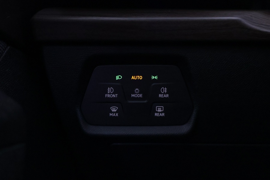 SEAT Leon Sportstourer vaihtoauto