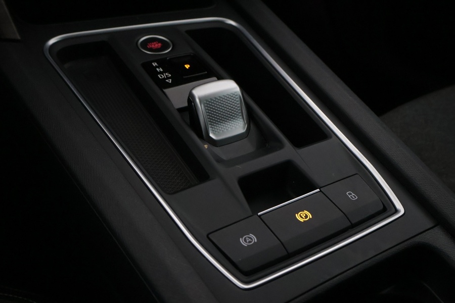 SEAT Leon Sportstourer vaihtoauto