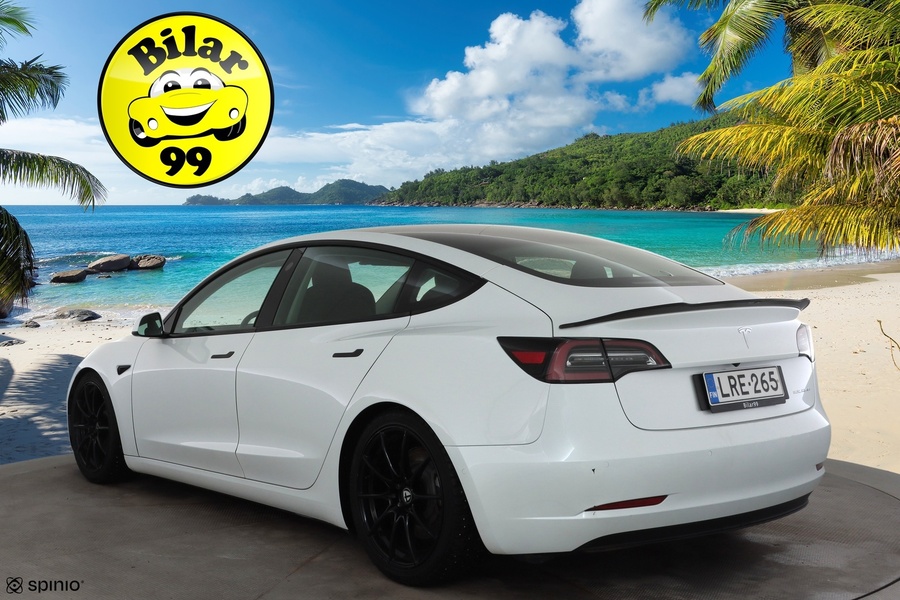 Tesla Model 3 vaihtoauto