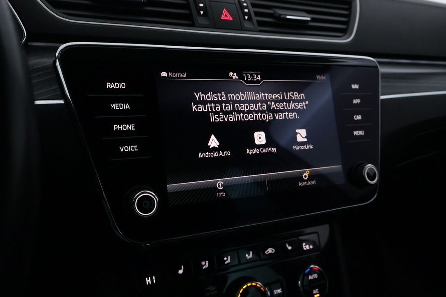 Skoda Superb vaihtoauto