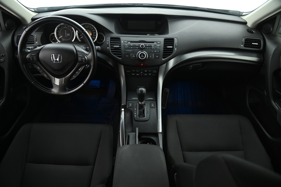Honda Accord vaihtoauto