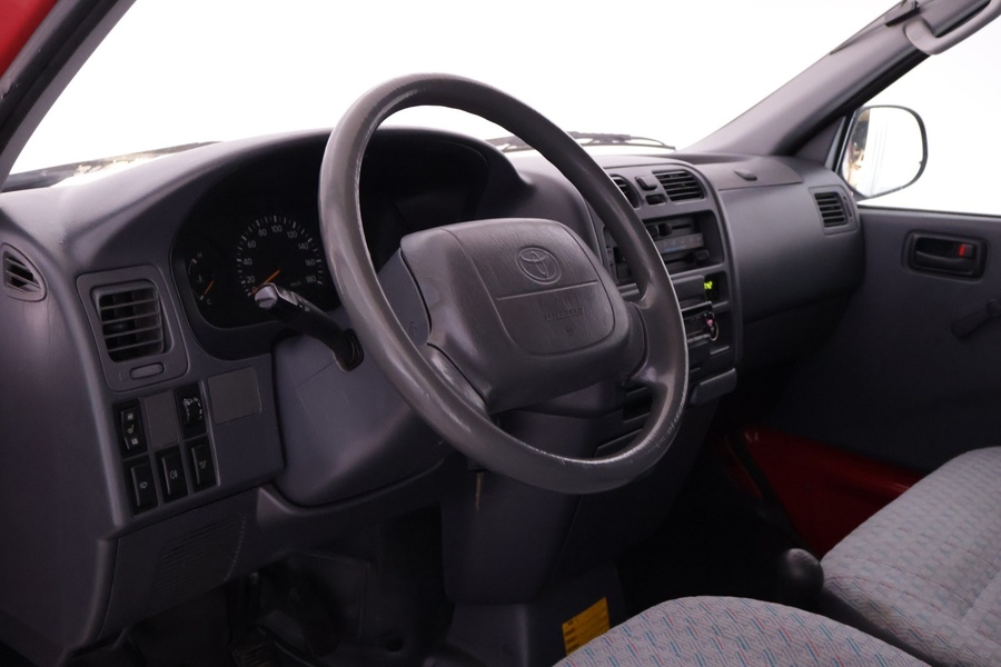 Toyota Hiace vaihtoauto