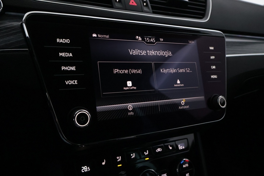 Skoda Superb vaihtoauto