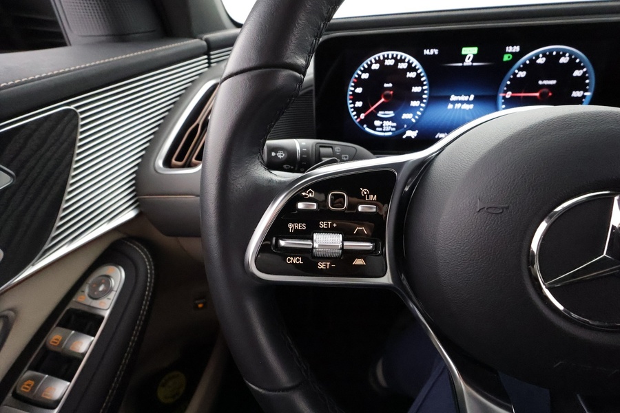 Mercedes-Benz EQC vaihtoauto