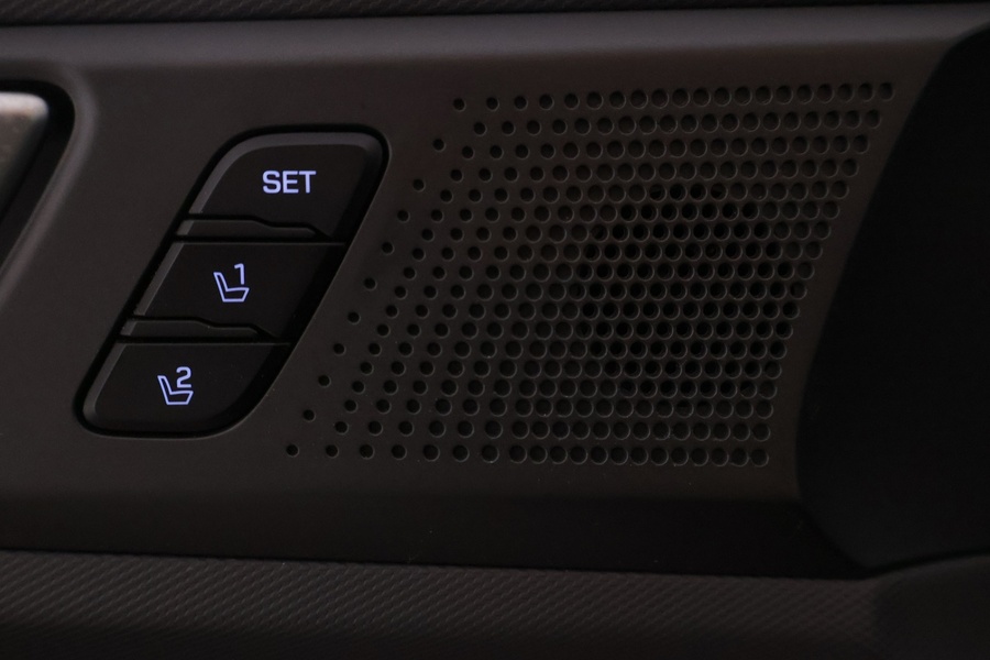 Hyundai IONIQ plug-in vaihtoauto