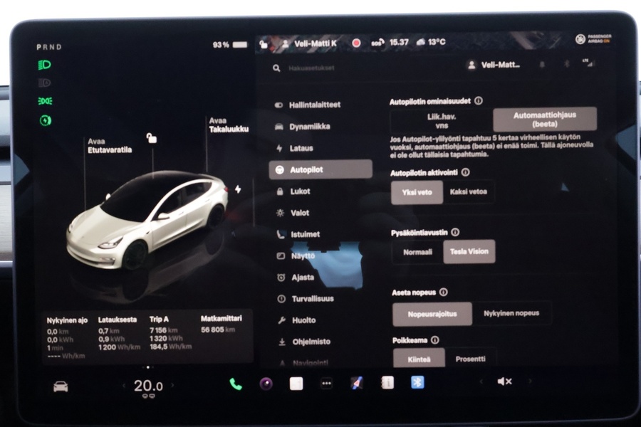 Tesla Model 3 vaihtoauto