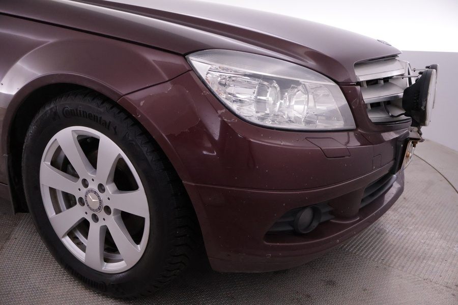 Mercedes-Benz C vaihtoauto