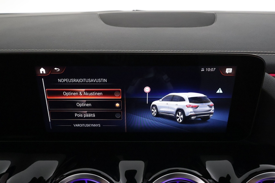 Mercedes-Benz GLA vaihtoauto