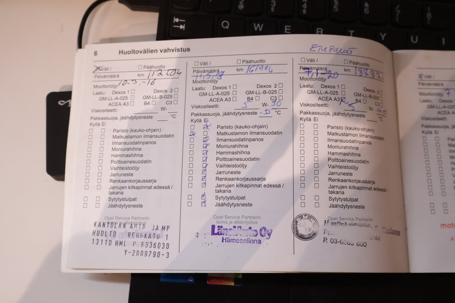 Opel Vivaro vaihtoauto