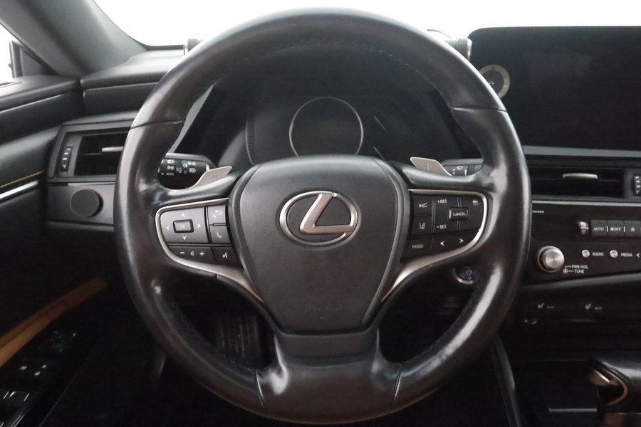 Lexus ES vaihtoauto