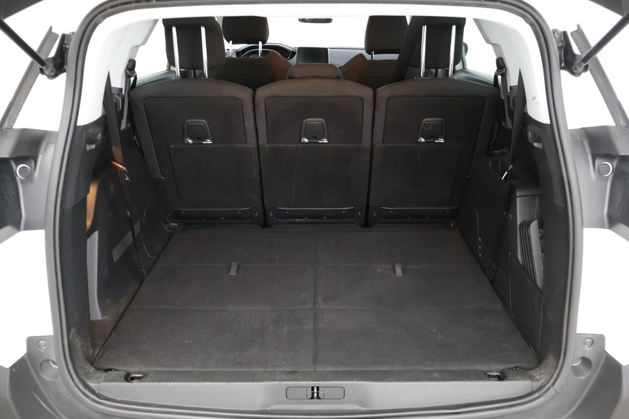 Peugeot 5008 vaihtoauto