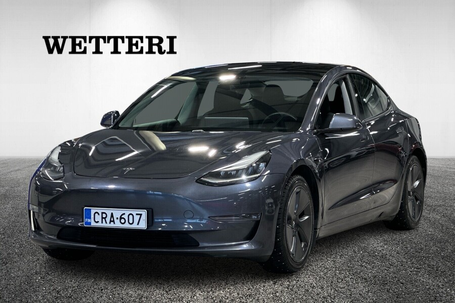 Tesla Model 3 vaihtoauto