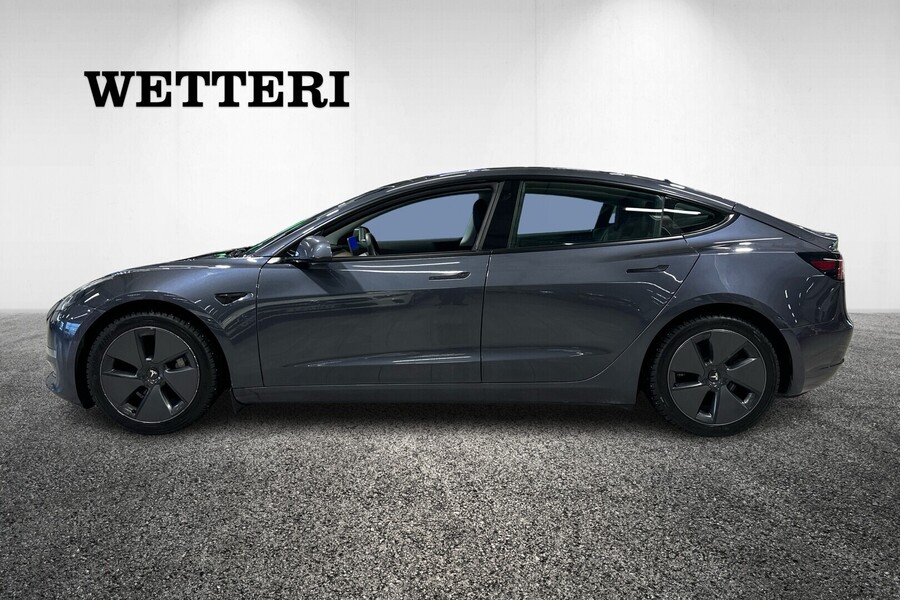 Tesla Model 3 vaihtoauto