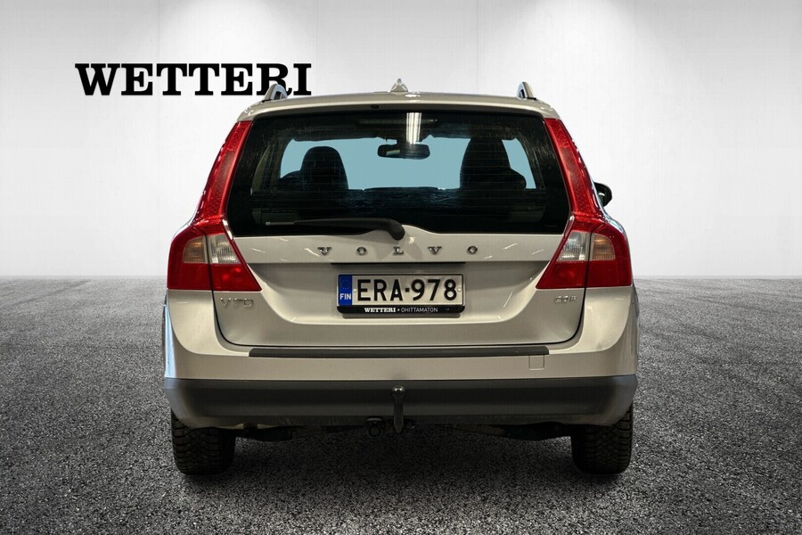 Volvo V70 vaihtoauto