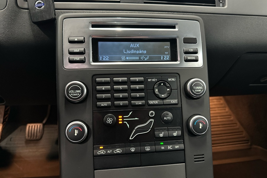 Volvo V70 vaihtoauto