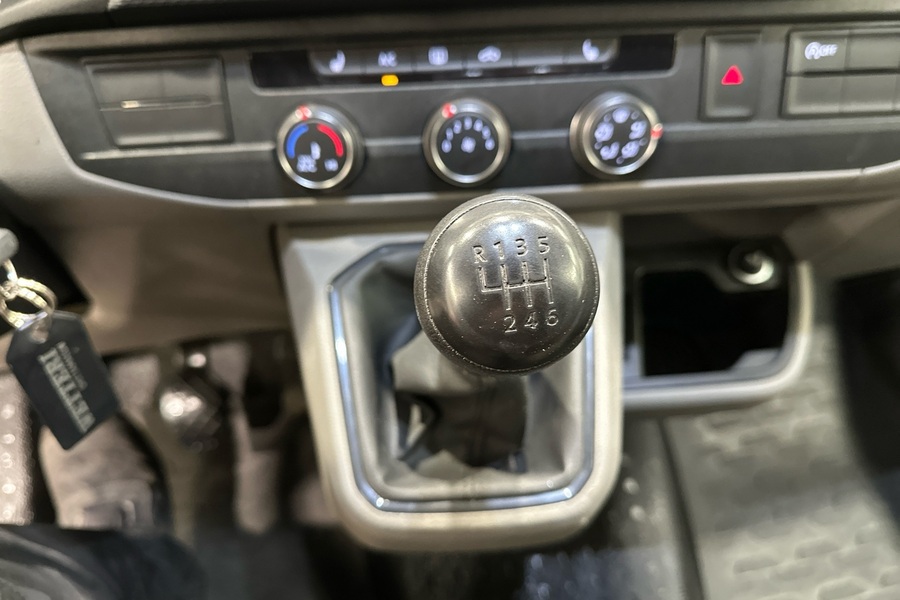 Volkswagen Transporter vaihtoauto