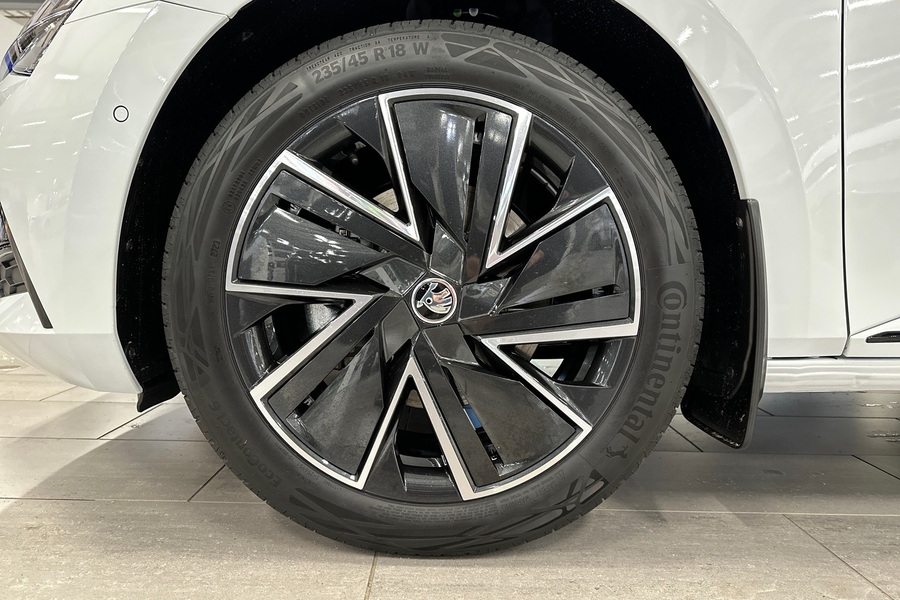 Skoda Superb vaihtoauto