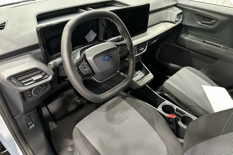 Ford Transit Courier vaihtoauto