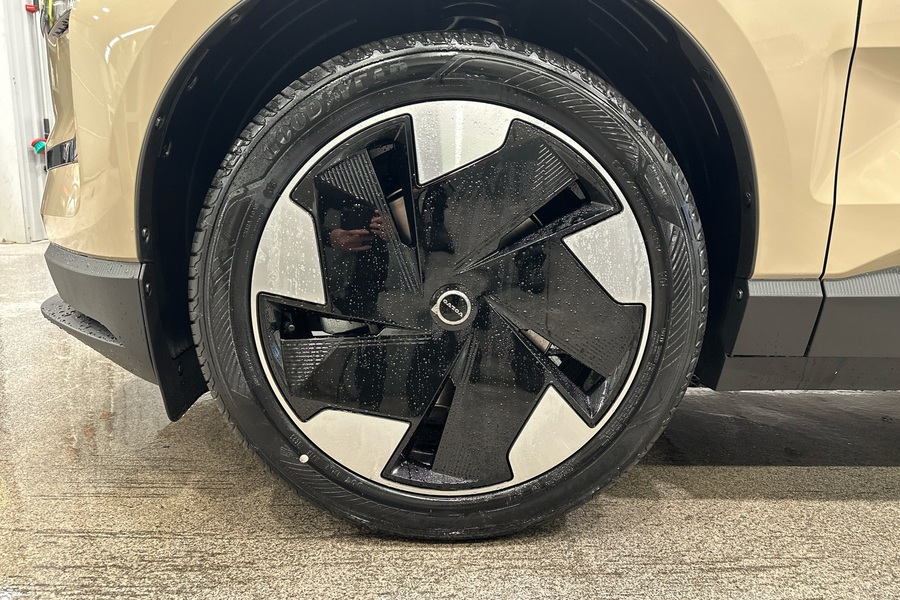 Volvo EX30 vaihtoauto