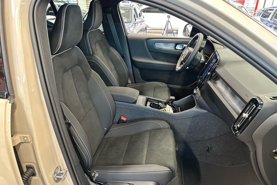 Volvo EX40 vaihtoauto