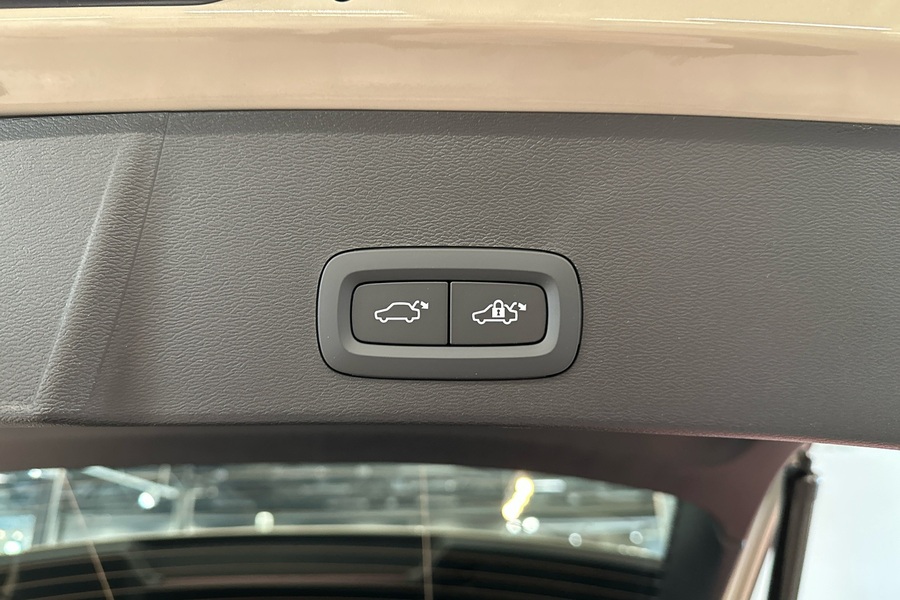 Volvo EX40 vaihtoauto