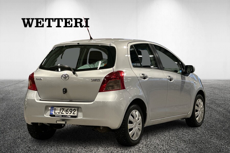 Toyota Yaris vaihtoauto