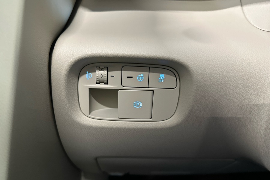 Hyundai INSTER vaihtoauto