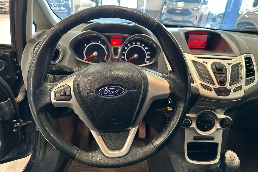 Ford Fiesta vaihtoauto