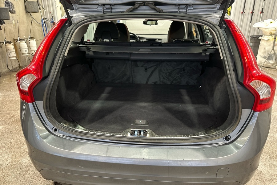 Volvo V60 vaihtoauto