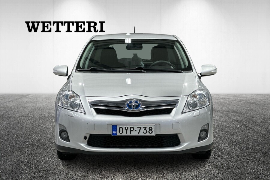 Toyota Auris vaihtoauto