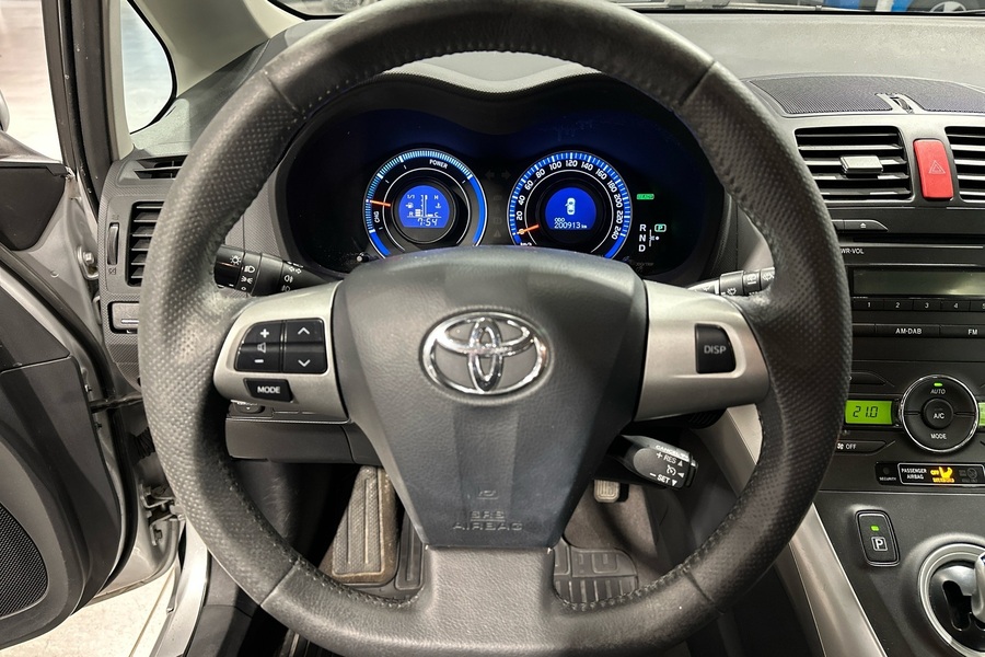 Toyota Auris vaihtoauto