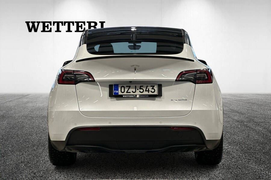 Tesla Model Y vaihtoauto