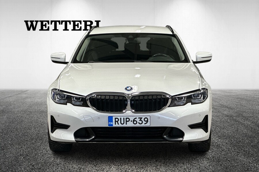 BMW 320 vaihtoauto
