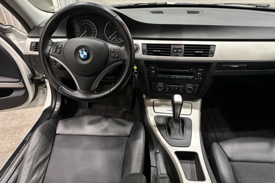 BMW 320 vaihtoauto
