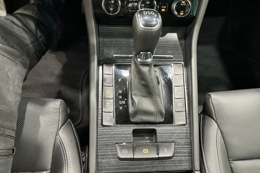 Skoda Superb vaihtoauto